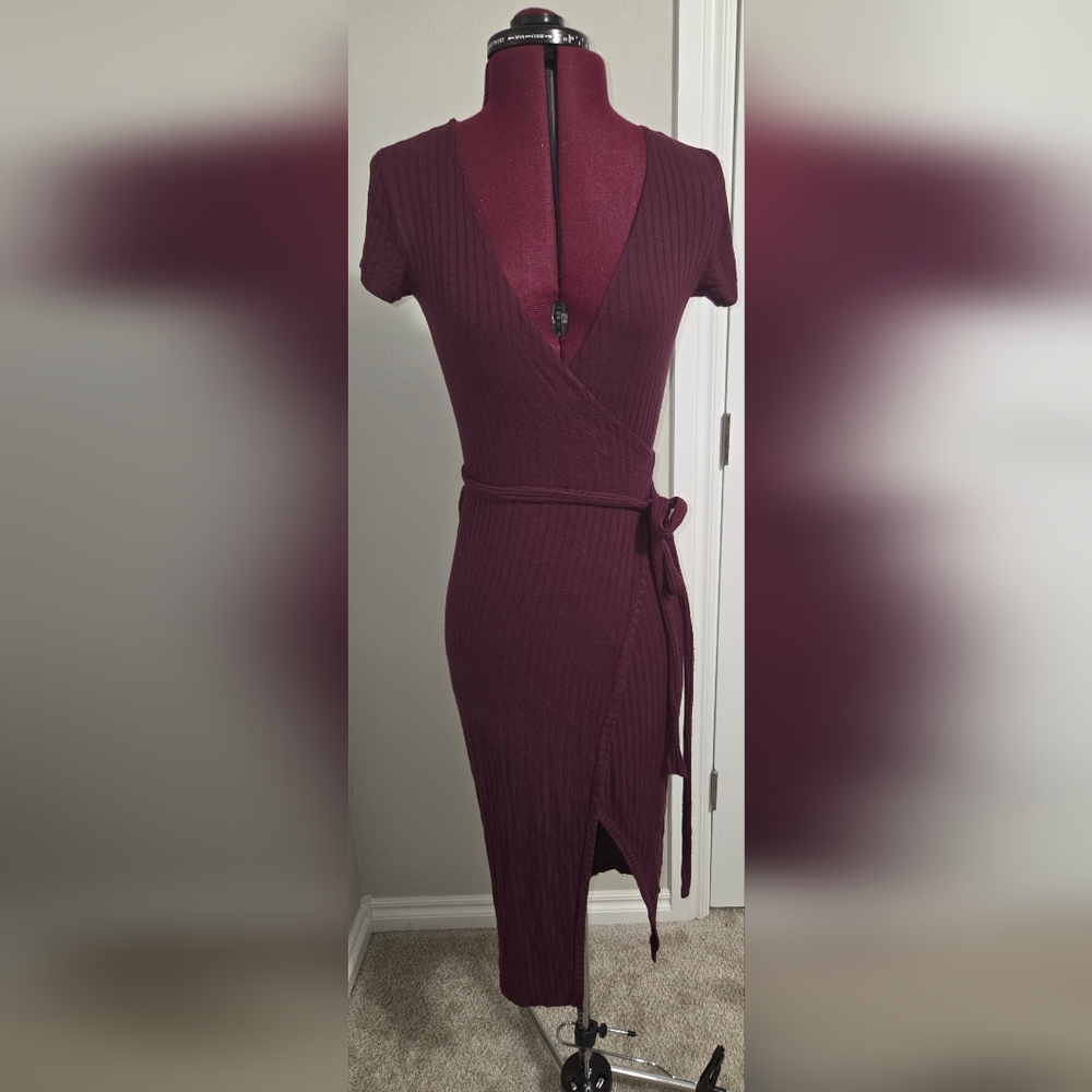Polly & Esther Purple Bodycon Midi Dress V-Neck